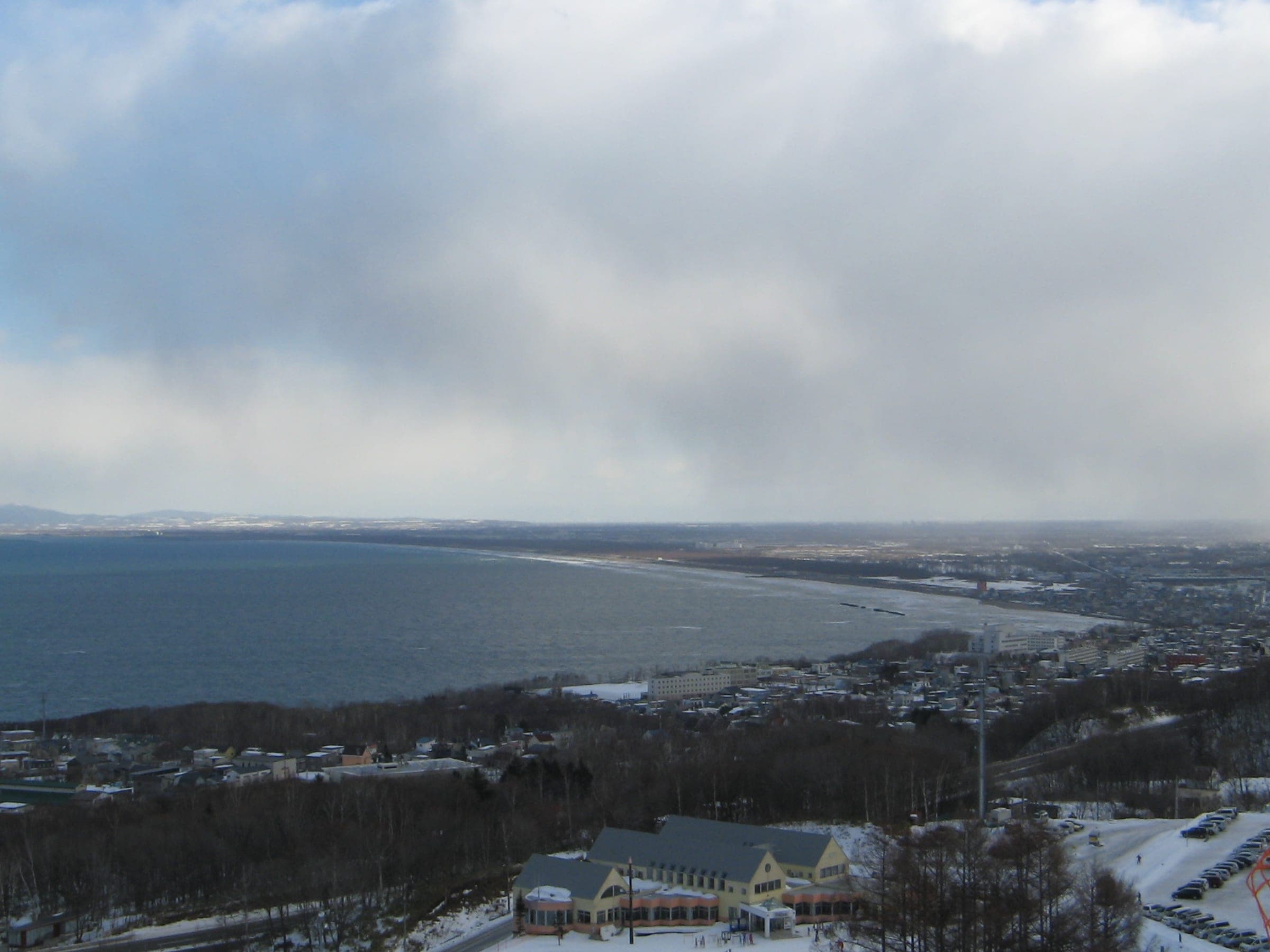 The view from the Onze slopes on Haruka-yama over Zenibako and Ishikari Bay in winter