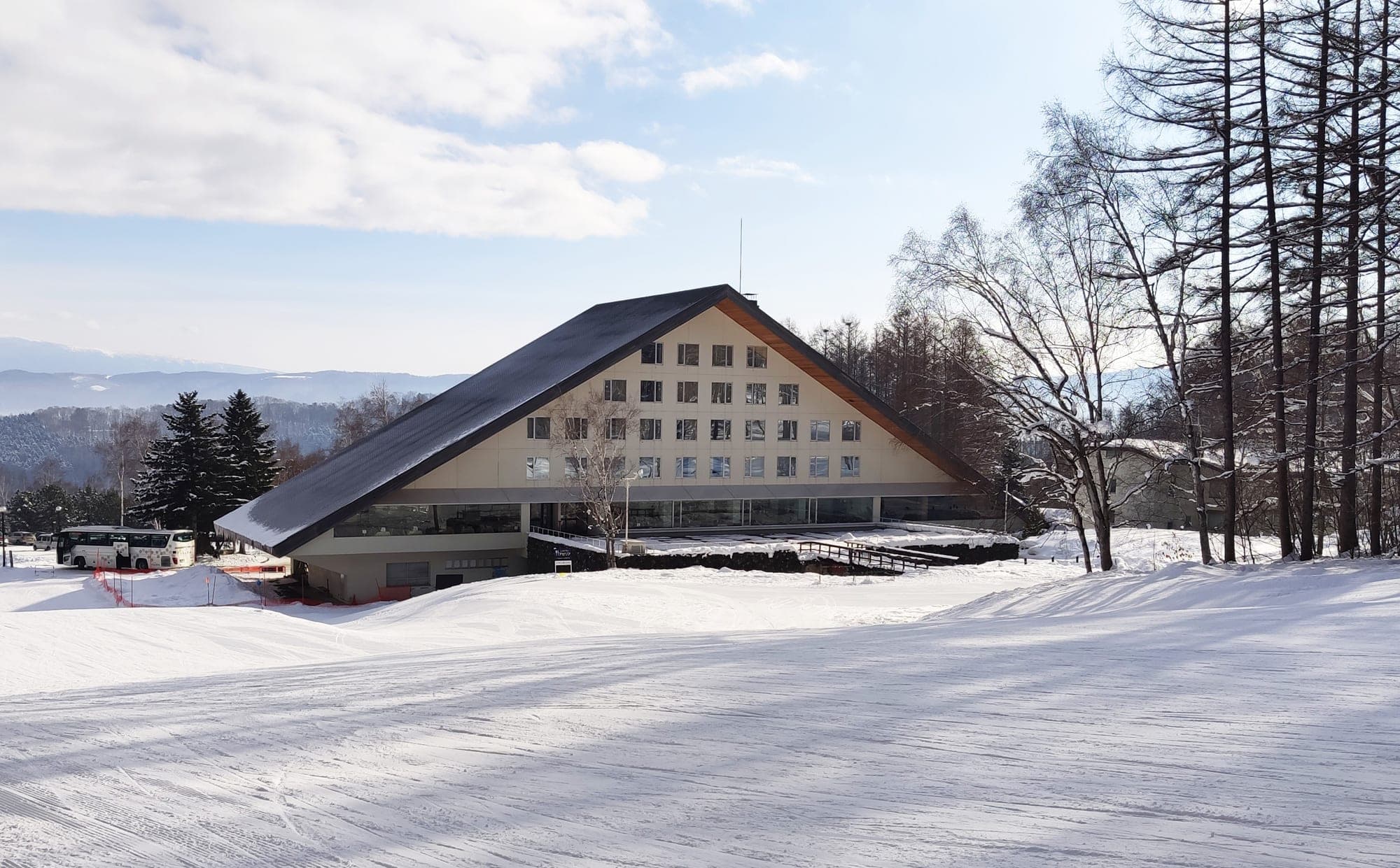 The Furano Prince Hotel sits at the edge of the Azalea run in the Kitanomine zone