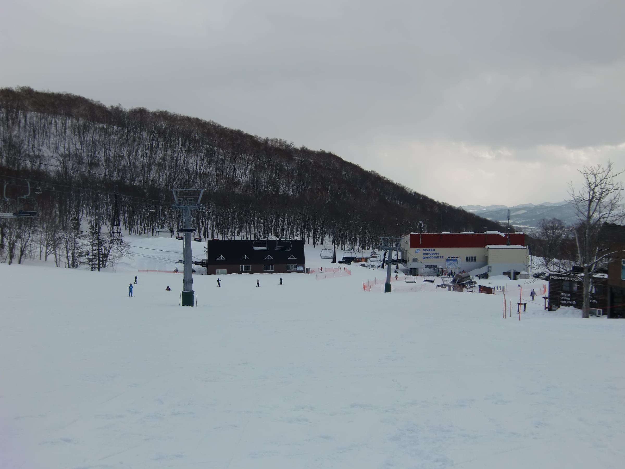 The Annupuri gondola and quad lifts rise from the snowy base of Niseko Annupuri
